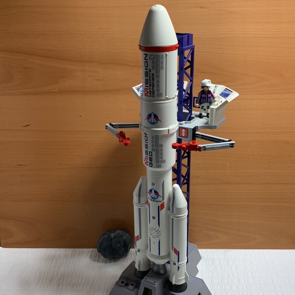 Mission Geo Rocket Launch Pad 6195 & Mission Meteorite Defense 6197 by P… - Picture 6 of 17